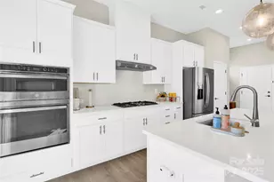 9131 NW Harwen Ln NE, Charlotte, NC 28215 - Photo 29