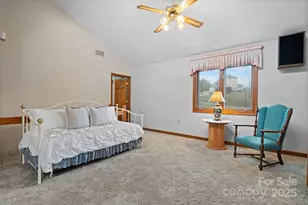 3910 6th St NW, Hickory, NC 28601 - Photo 29