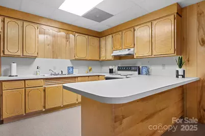 3910 6th Street NW, Hickory, NC 28601 - Photo 41