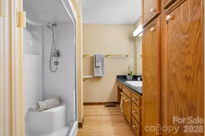 3910 6th Street NW, Hickory, NC 28601 - Photo 21