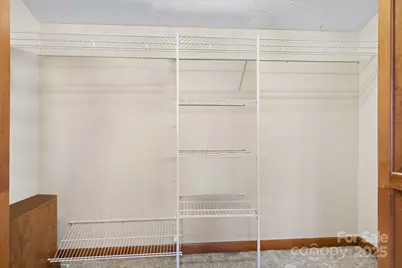 3910 6th Street NW, Hickory, NC 28601 - Photo 33