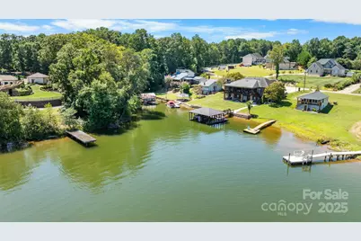 3910 6th Street NW, Hickory, NC 28601 - Photo 5