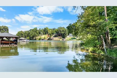 3910 6th Street NW, Hickory, NC 28601 - Photo 7