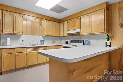 3910 6th Street NW, Hickory, NC 28601 - Photo 41