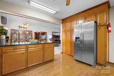 3910 6th Street NW, Hickory, NC 28601 - Photo 15