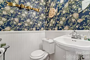 60 E Valley View Dr, Marion, NC 28752 - Photo 29
