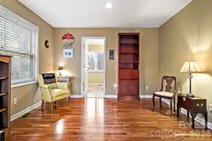 60 E Valley View Dr, Marion, NC 28752 - Photo 23