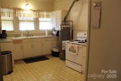 1724 Lowder Street, Albemarle, NC 28001 - Photo 9