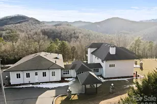 151 Pine Ridge Rd, Burnsville, NC 28714 - Photo 1