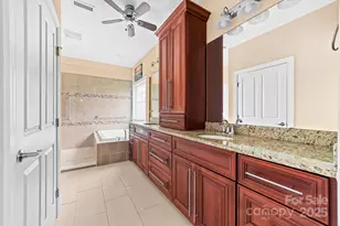 2865 Scarborough Ct, Gastonia, NC 28054 - Photo 17