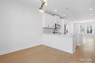 1122 Pegram Crossing Dr, Charlotte, NC 28205 - Photo 11