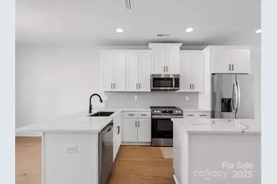 1122 Pegram Crossing Drive, Charlotte, NC 28205 - Photo 5