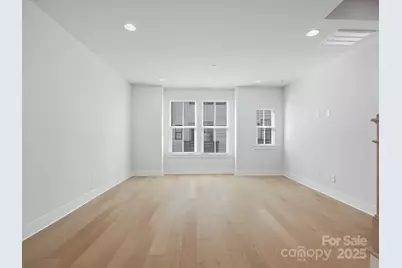 1122 Pegram Crossing Drive, Charlotte, NC 28205 - Photo 17