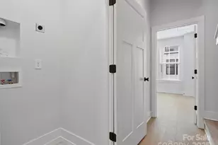 1122 Pegram Crossing Dr, Charlotte, NC 28205 - Photo 37