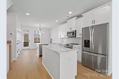 1122 Pegram Crossing Drive, Charlotte, NC 28205 - Photo 9