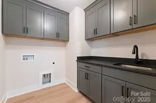 3021 Kinger Ln, Matthews, NC 28105 - Photo 13