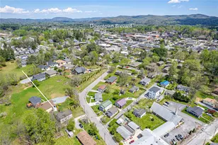 80 Carver St, Brevard, NC 28712 - Photo 9