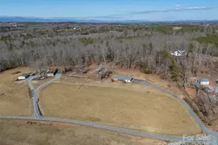 156 Eagle Nest Rd, Columbus, NC 28722 - Photo 29