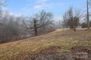 255 & 257 Crescent St, Saluda, NC 28773 - Photo 17