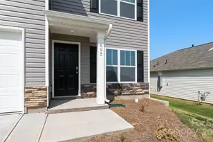 135 Callie River Ct, Clyde, NC 28721 - Photo 3