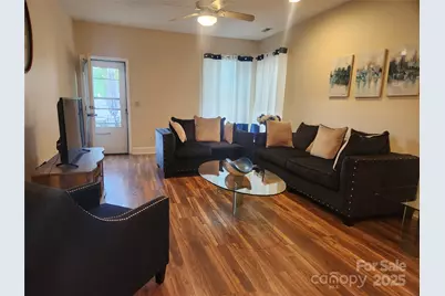 979 W Chapel Road, Asheville, NC 28803 - Photo 3