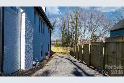 49 8th Street SE, Hickory, NC 28602 - Photo 37