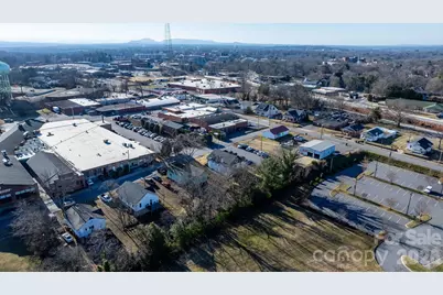 49 8th Street SE, Hickory, NC 28602 - Photo 33