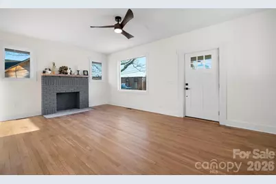 49 8th Street SE, Hickory, NC 28602 - Photo 7