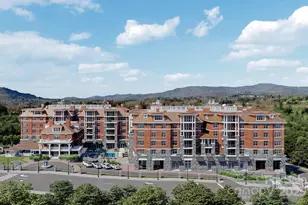 227 7th Ave W, Hendersonville, NC 28791 - Photo 3