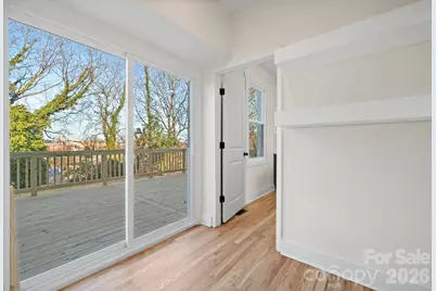 49 8th Street SE, Hickory, NC 28602 - Photo 19