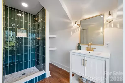 49 8th Street SE, Hickory, NC 28602 - Photo 27