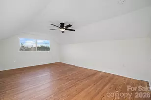 49 8th St SE, Hickory, NC 28602 - Photo 29