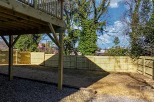 49 8th St SE, Hickory, NC 28602 - Photo 33