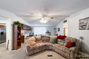 2329 Dolan Ln, Liberty Hill, SC 29074 - Photo 9