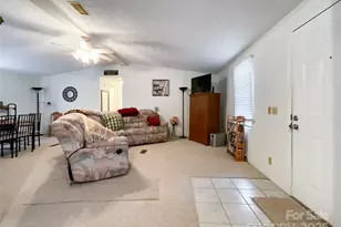 2329 Dolan Ln, Liberty Hill, SC 29074 - Photo 7