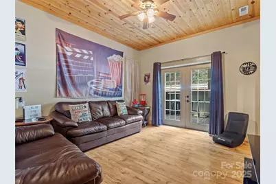 35 Lands End Drive, Burnsville, NC 28714 - Photo 23