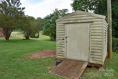 3624 Hickory Lincolnton Highway, Newton, NC 28658 - Photo 7