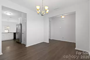 9022 Colwick Hill Ln, Charlotte, NC 28215 - Photo 7