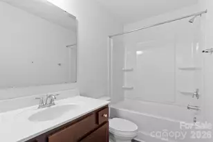 9022 Colwick Hill Ln, Charlotte, NC 28215 - Photo 15