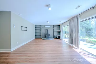 138 Woodhaven Drive, Hendersonville, NC 28739 - Photo 17