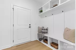 3820 Odom Wy, Charlotte, NC 28208 - Photo 3