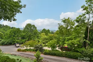 142 Twin Courts Dr, Weaverville, NC 28787 - Photo 3