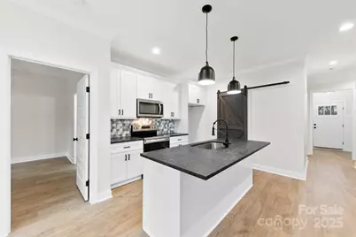 412 W Westview Street, Gastonia, NC 28052 - Photo 9