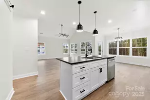 412 W Westview St, Gastonia, NC 28052 - Photo 11