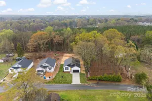 412 W Westview St, Gastonia, NC 28052 - Photo 3