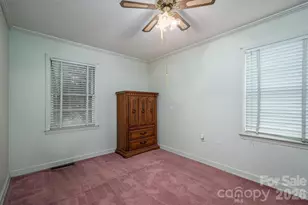 816 S Point Rd, Belmont, NC 28012 - Photo 31