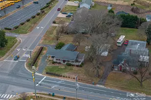 816 S Point Rd, Belmont, NC 28012 - Photo 9