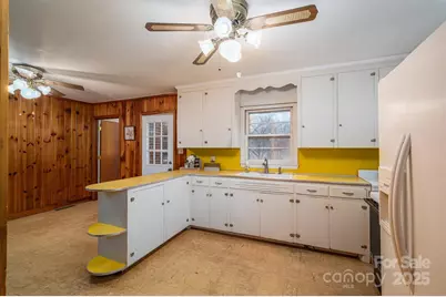 816 S Point Road, Belmont, NC 28012 - Photo 21