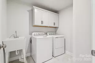 419 Balboa St, Matthews, NC 28104 - Photo 23