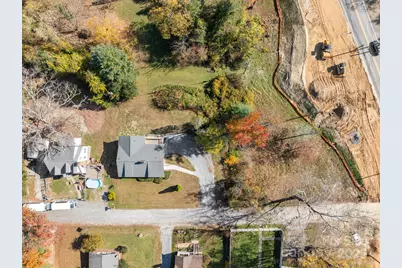 706 Rhodes Park Drive, Hendersonville, NC 28791 - Photo 43